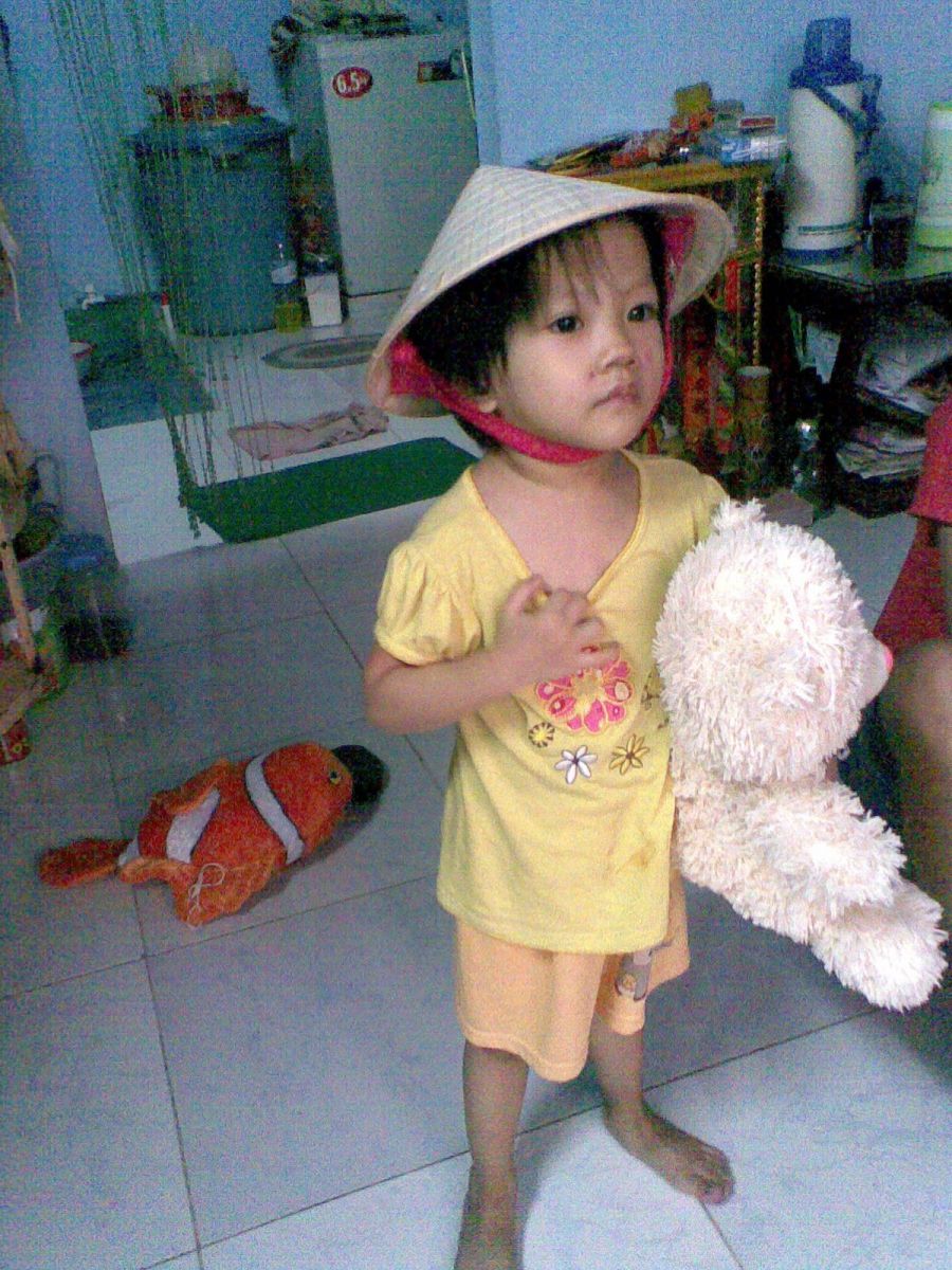 Con bé nhỏ có lý do của con