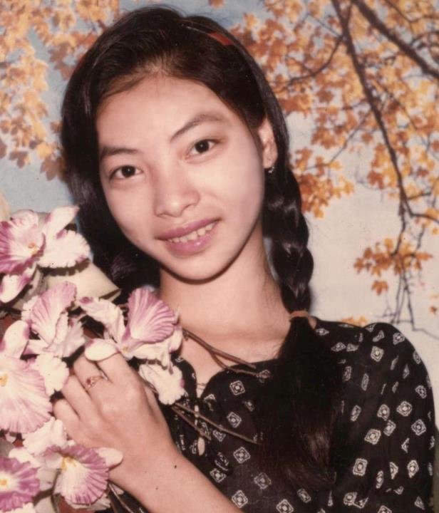 Em là đóa hoa xinh